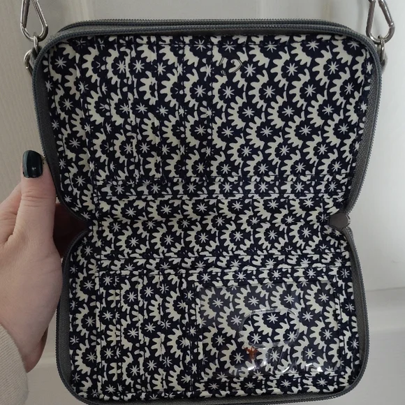 Vera Bradley RFID Crossbody Wallet Wolf Gray embroidered Flowers Dragonfly - Picture 11 of 16